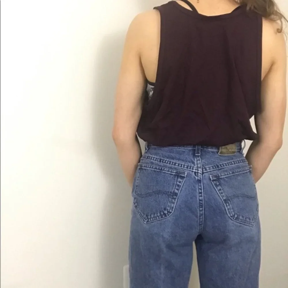 Vintage 2000 Sun Moon Maroon Running Tank JFK Reston Virginia Washington… - Picture 5 of 10